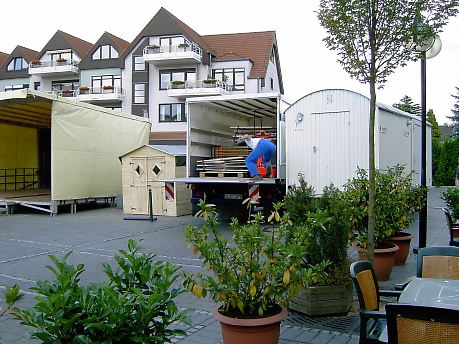 Vorbereitung des Frouardplatzes und der verschiedenen Bauten - Fr. 02.07.2004