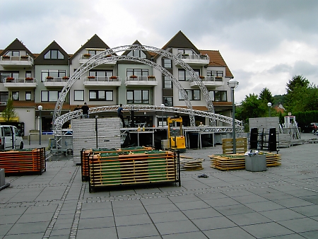 Abbau und Aufräumen des Frouardplatzes - Mo. 05.07.2004